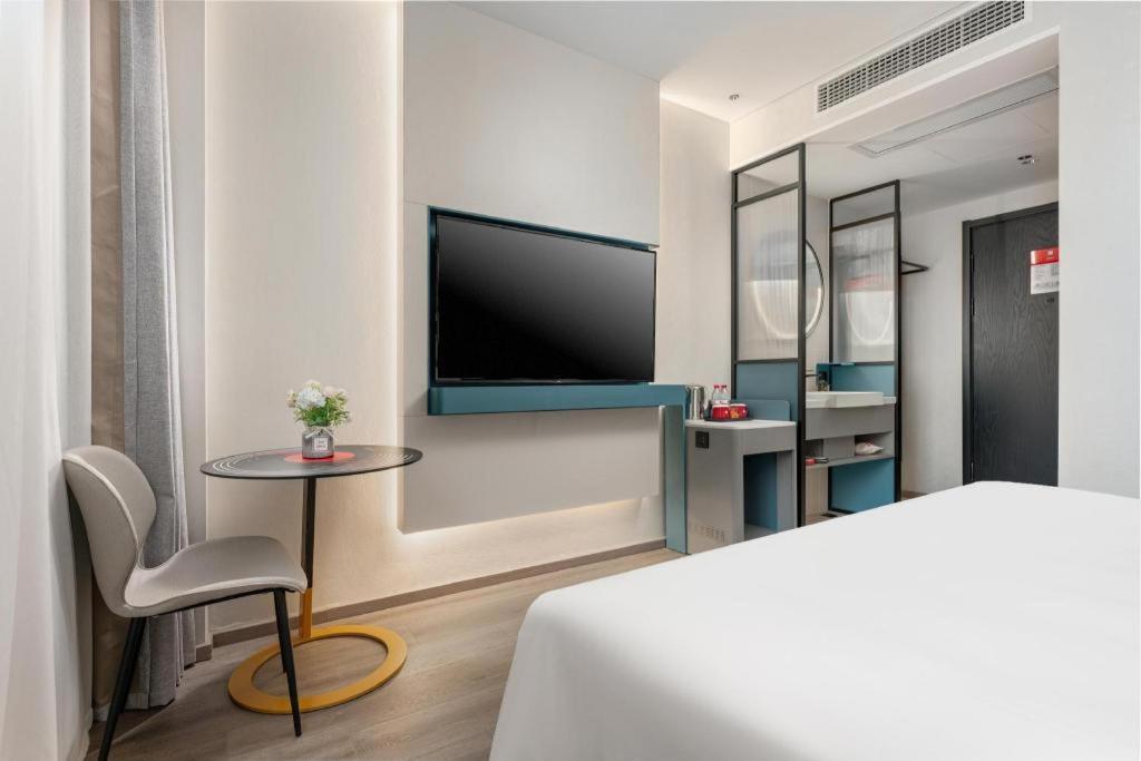 Ibis Dongguan Dongcheng Hotel Exterior photo