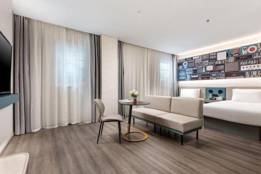 Ibis Dongguan Dongcheng Hotel Exterior photo