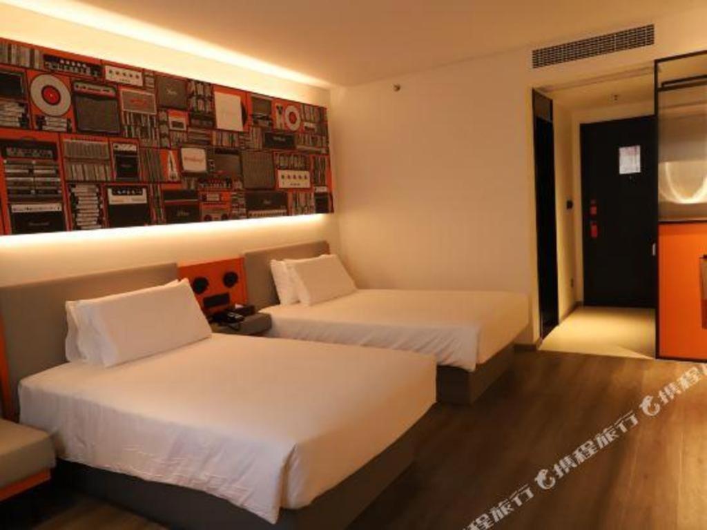 Ibis Dongguan Dongcheng Hotel Exterior photo