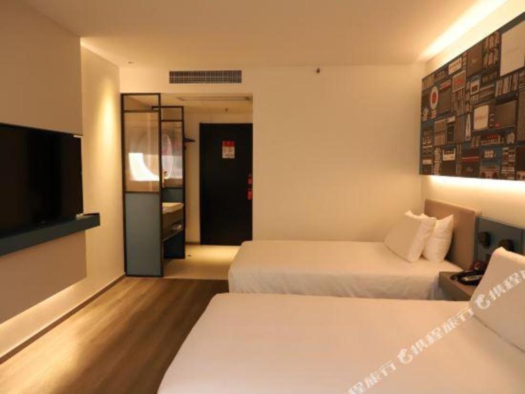Ibis Dongguan Dongcheng Hotel Exterior photo